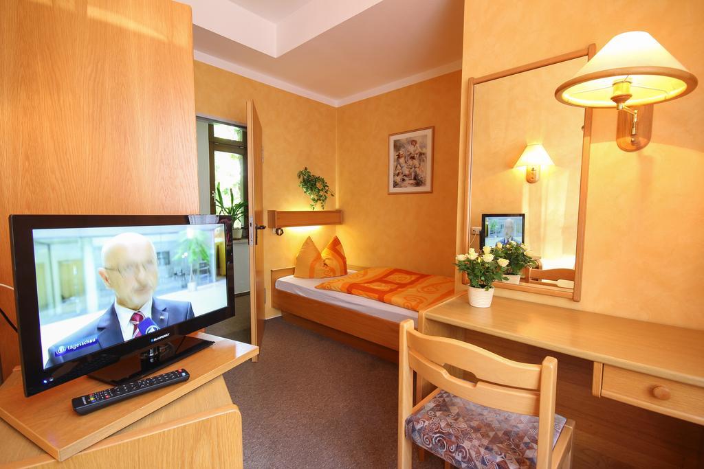Pension Hotel Turmblick Auerbach  Room photo